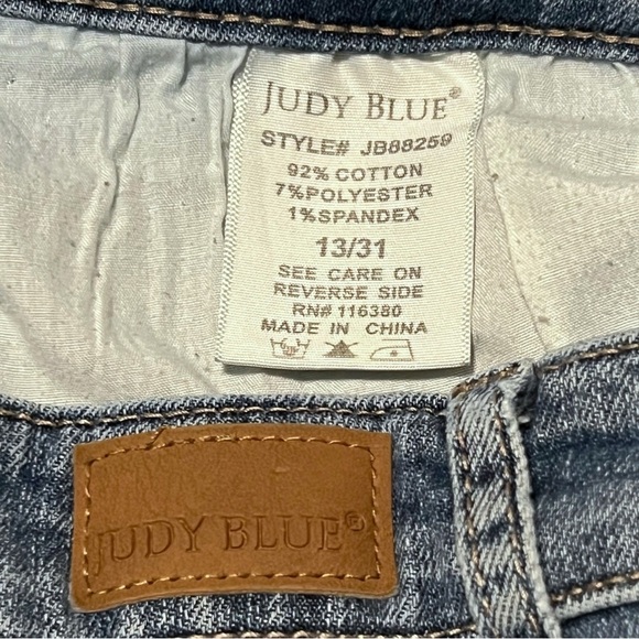 Judy Blue High Rise Jeans Size XL Raw Hem Stretch Waist 26” Inseam JB88259 W2K - Picture 6 of 10